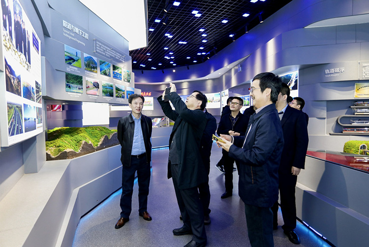 20230719278028.jpg 展廳參觀1.jpg